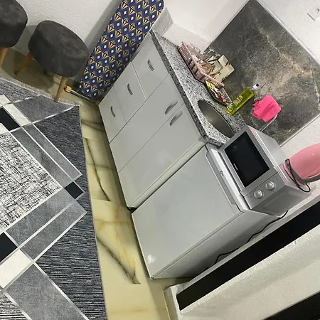 شقة فندقية Amida Family 4*