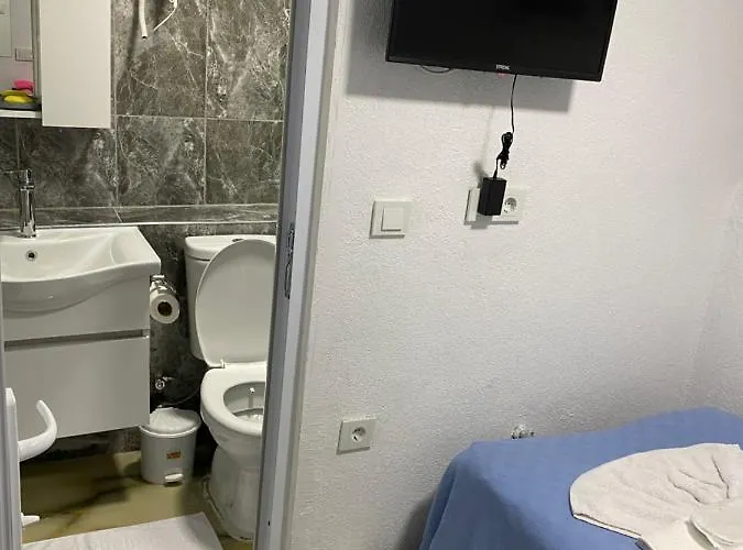 Amida Family Aparthotel