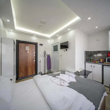 Amida Family Aparthotel 4*